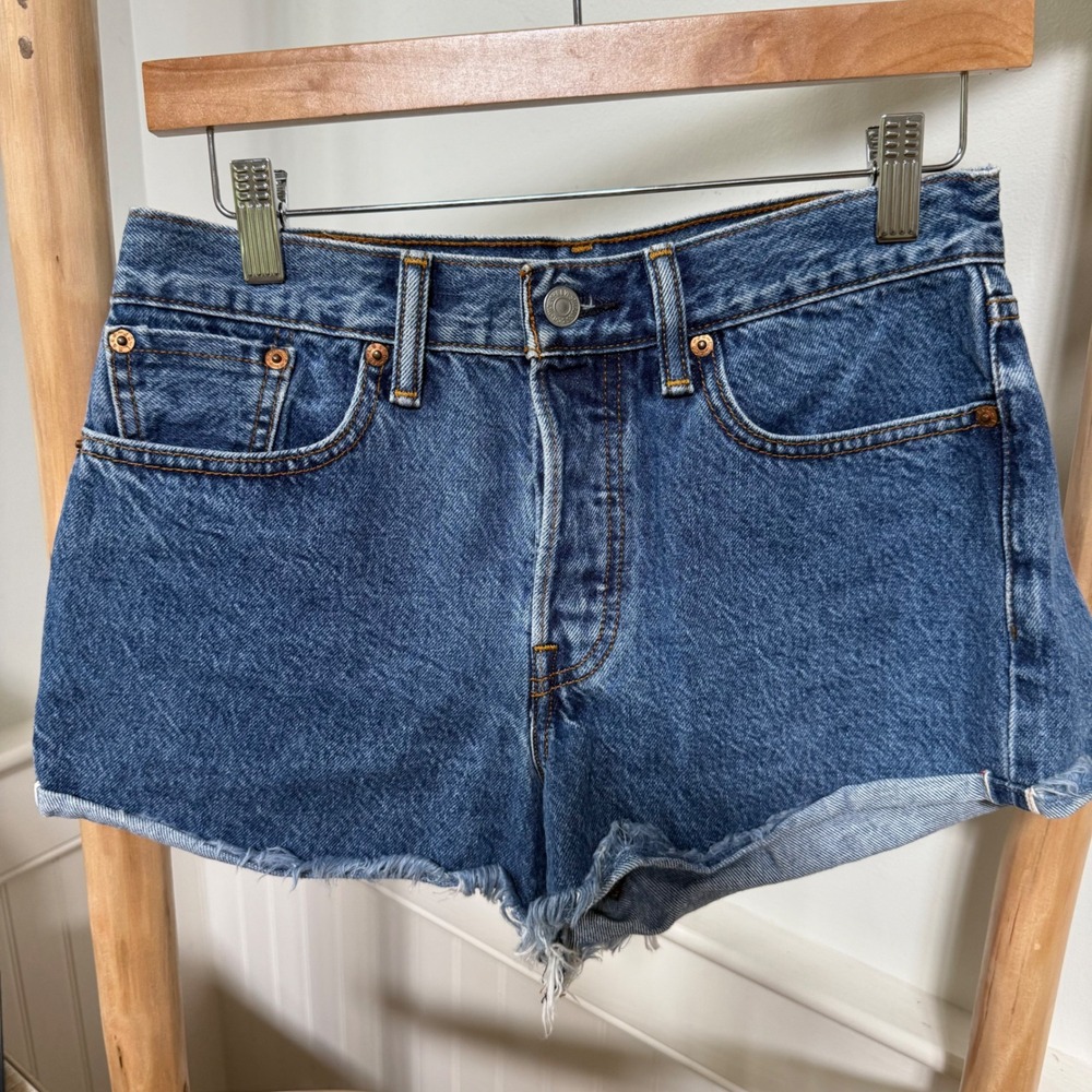Levis 501 White Oak Cone Denim High Rise Cut Off Shorts Medium‎ Wash 27